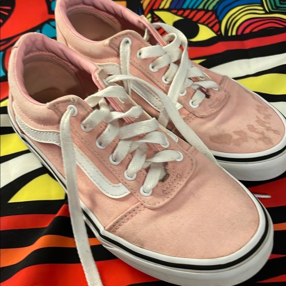 Vans - Picture 3 of 5